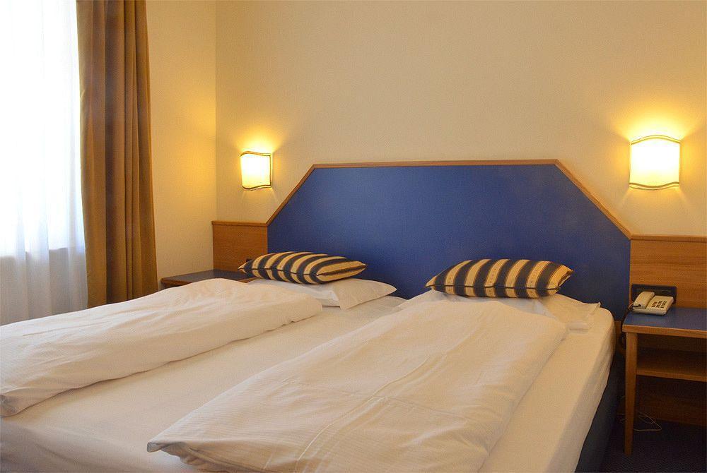 Alpholiday Dolomiti Wellness & Family Hotel Dimaro Exterior photo
